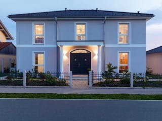 Fertighaus Vitalhaus Albaching von Regnauer Hausbau Schlüsselfertig ab 753950€, Außenansicht 1