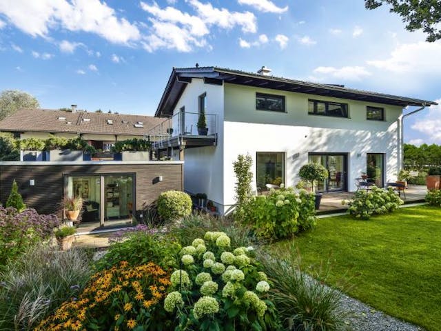 Fertighaus Vitalhaus Bad Endorf von Regnauer Hausbau Schlüsselfertig ab 485550€,  Außenansicht 2
