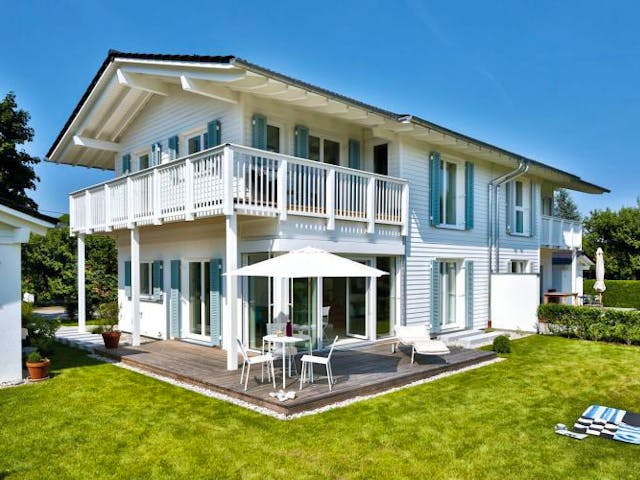 Fertighaus Vitalhaus Breitbrunn von Regnauer Hausbau Schlüsselfertig ab 416455€, Außenansicht 1 Fertighaus Vitalhaus Breitbrunn von Regnauer Hausbau Schlüsselfertig ab 416455€, Außenansicht 1