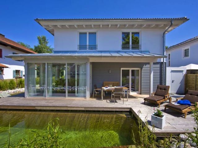 Fertighaus Vitalhaus Traunstein von Regnauer Hausbau Schlüsselfertig ab 523785€,  Außenansicht 1