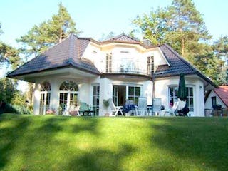 Massivhaus WHITE PEARL 140 von domoplan massivhaus,  Außenansicht 1