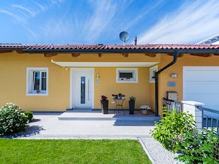 Massivhaus WimbergerHaus Kundenhaus Oberleitner von Wimberger Bau, Bungalow Außenansicht 2