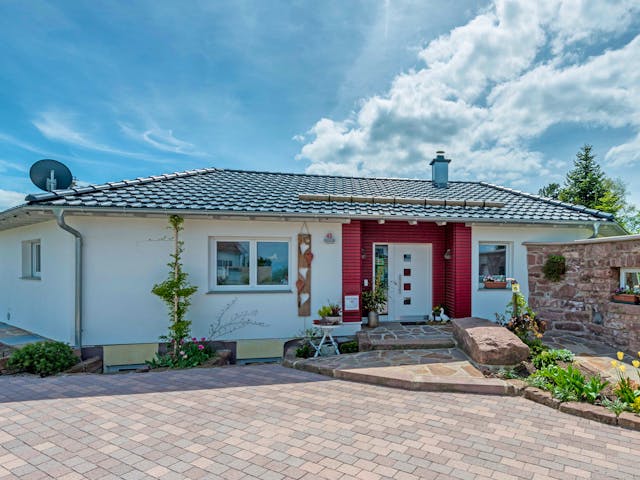 Blockhaus D158 Scheeder von Frammelsberger R. Ingenieur-Holzbau, Bungalow Außenansicht 1 Blockhaus D158 Scheeder von Frammelsberger R. Ingenieur-Holzbau, Bungalow Außenansicht 1