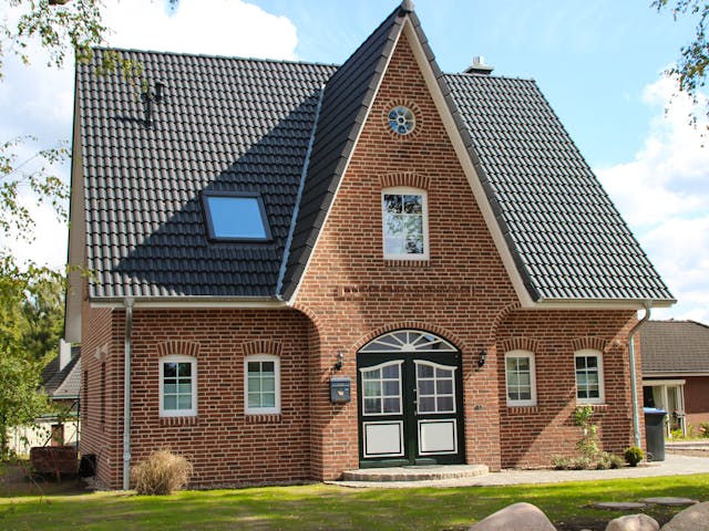 Massivhaus Blickstedt von Nissen Massivhaus, Satteldach-Klassiker Außenansicht 1