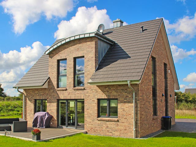 Massivhaus Friedrichsort von Nissen Massivhaus, Satteldach-Klassiker Außenansicht 1