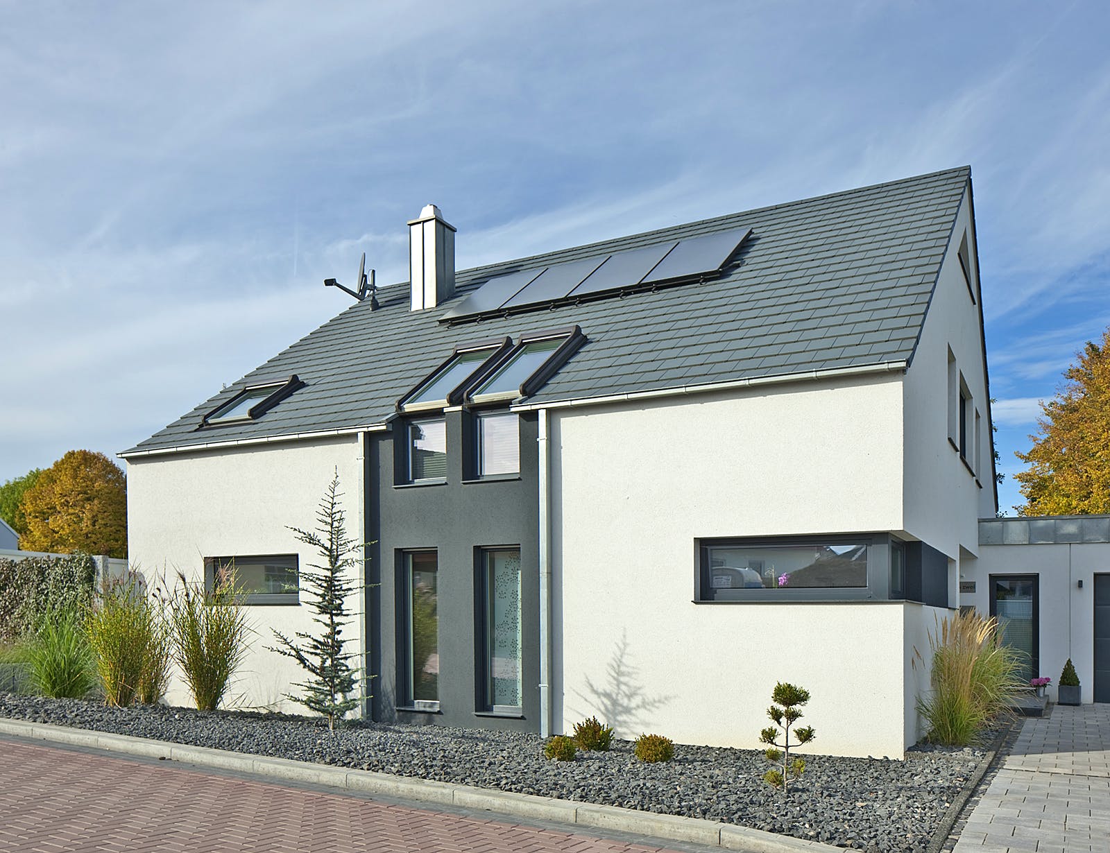 Massivhaus Götze von Plan-Concept Massivhaus, Satteldach-Klassiker Außenansicht 1