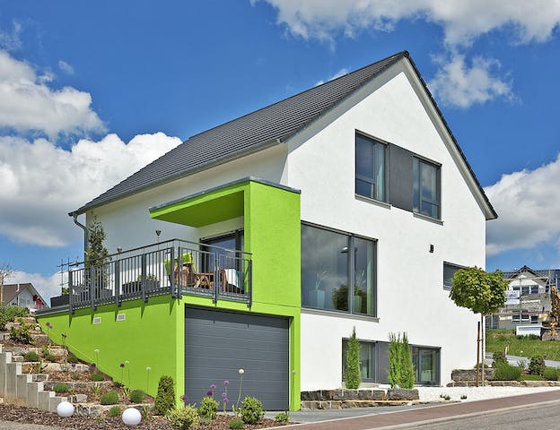 Massivhaus mit Keller und Garage