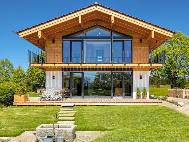 Fertighaus Liesl von Regnauer Hausbau Schlüsselfertig ab 609345€, Satteldach-Klassiker Außenansicht 1 Fertighaus Liesl von Regnauer Hausbau Schlüsselfertig ab 609345€, Satteldach-Klassiker Außenansicht 1