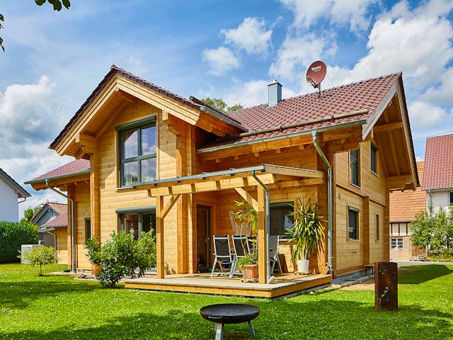 Blockhaus Rosengarten von Rems-Murr-Holzhaus Ausbauhaus ab 372635€, Blockhaus Außenansicht 1 Blockhaus Rosengarten von Rems-Murr-Holzhaus Ausbauhaus ab 372635€, Blockhaus Außenansicht 1