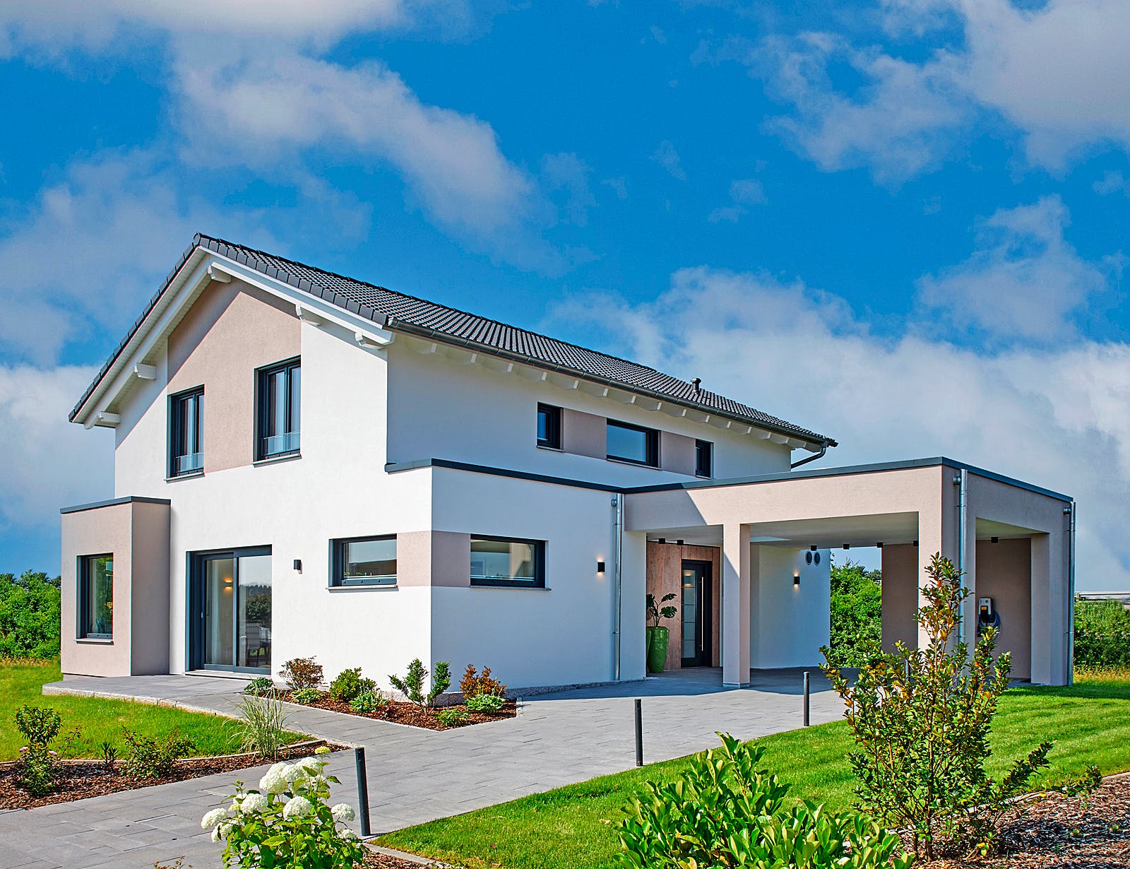 Fertighaus MH Palermo von RENSCH-HAUS, Satteldach-Klassiker Außenansicht 1