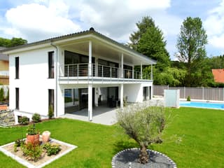 Fertighaus Riederle - Kundenhaus von Bau-Fritz Schlüsselfertig ab 790000€, Stadtvilla Außenansicht 2