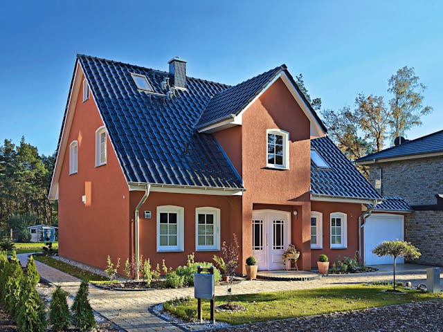 Massivhaus Stadthaus 141 von ROTH-MASSIVHAUS Schlüsselfertig ab 325200€, Satteldach-Klassiker Außenansicht 1