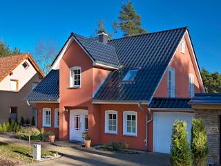 Massivhaus Stadthaus 141 von ROTH MASSIVHAUS Schlüsselfertig ab 365200€, Satteldach-Klassiker Außenansicht 2