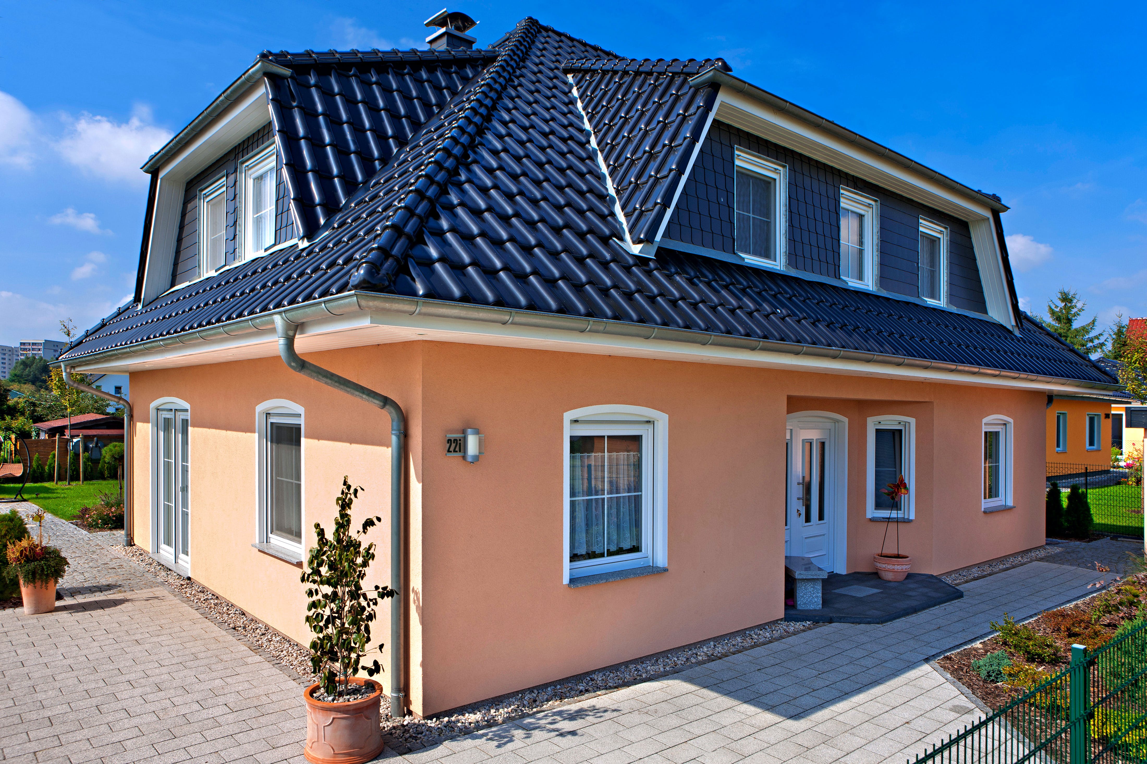 Massivhaus Turmhaus 152 von ROTH-MASSIVHAUS Schlüsselfertig ab 339900€, Stadtvilla Außenansicht 2