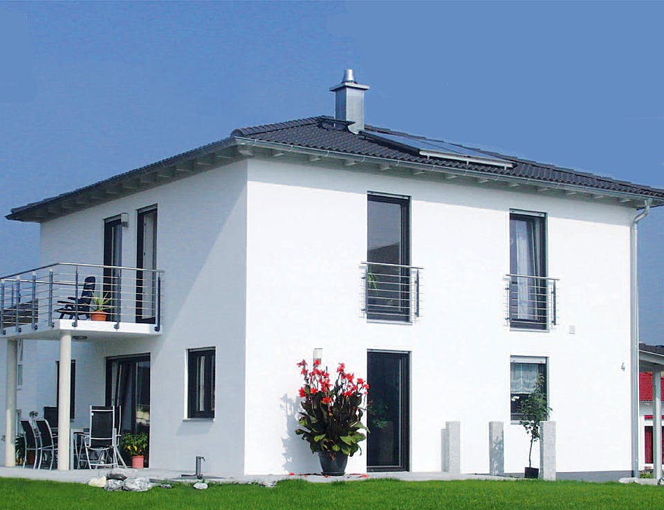 Massivhaus Villa Toskana von Rothdach, Stadtvilla Außenansicht 1