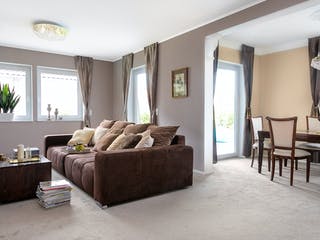 Fertighaus E 10-093.3 - Bungalow mit Pool von SchwörerHaus Schlüsselfertig ab 307618€, Bungalow Innenansicht 1