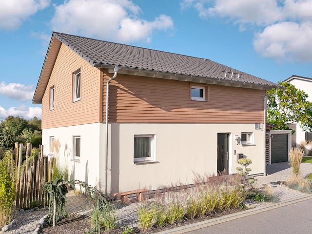 Fertighaus E 15-150.6 - Aktionshaus mit Sonneninsel von SchwörerHaus Schlüsselfertig ab 373003€, Außenansicht 1