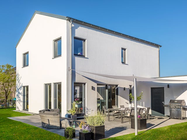 Fertighaus E 20-150.6 - Fertighaus individuell geplant von SchwörerHaus - Österreich, Außenansicht 1