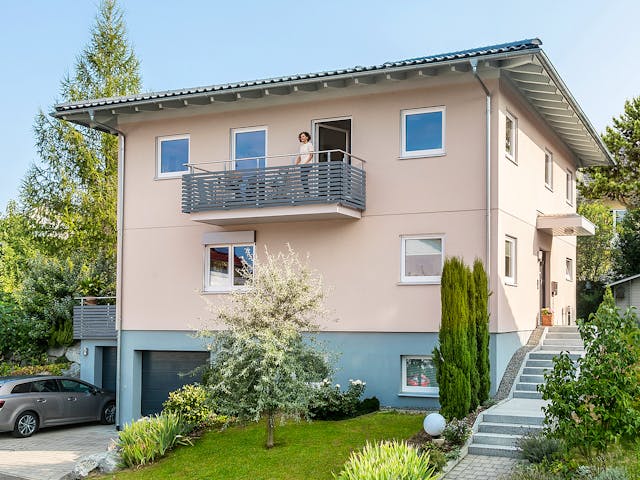 Fertighaus E 20-173.3 - Stadtvilla in Hanglage von SchwörerHaus - Österreich Schlüsselfertig ab 461010€, Außenansicht 1 Fertighaus E 20-173.3 - Stadtvilla in Hanglage von SchwörerHaus - Österreich Schlüsselfertig ab 461010€, Außenansicht 1