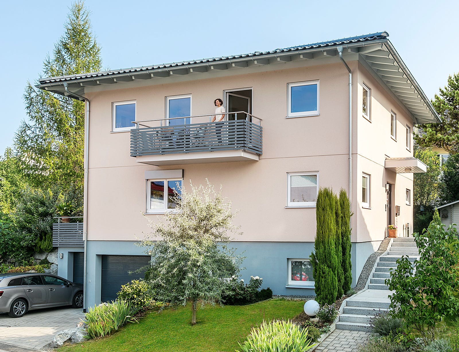 Fertighaus E 20-173.3 - Stadtvilla in Hanglage von SchwörerHaus - Österreich Schlüsselfertig ab 461010€, Außenansicht 1