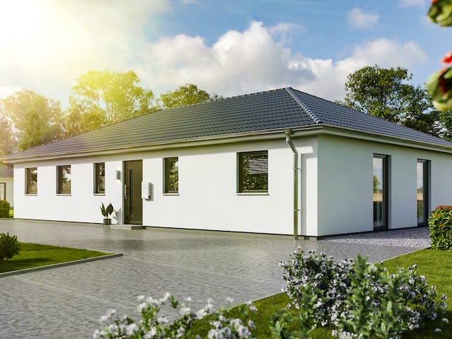 Massivhaus Bungalow 131 von Town & Country Haus Deutschland Schlüsselfertig ab 239550€, Bungalow Außenansicht 2