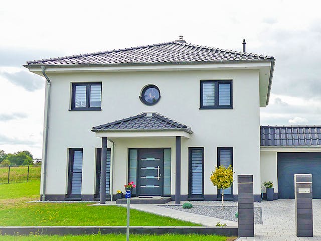 Massivhaus Stadtvilla V_174 von VARIODOMO Bausysteme Schlüsselfertig ab 356680€, Stadtvilla Außenansicht 1 Massivhaus Stadtvilla V_174 von VARIODOMO Bausysteme Schlüsselfertig ab 356680€, Stadtvilla Außenansicht 1