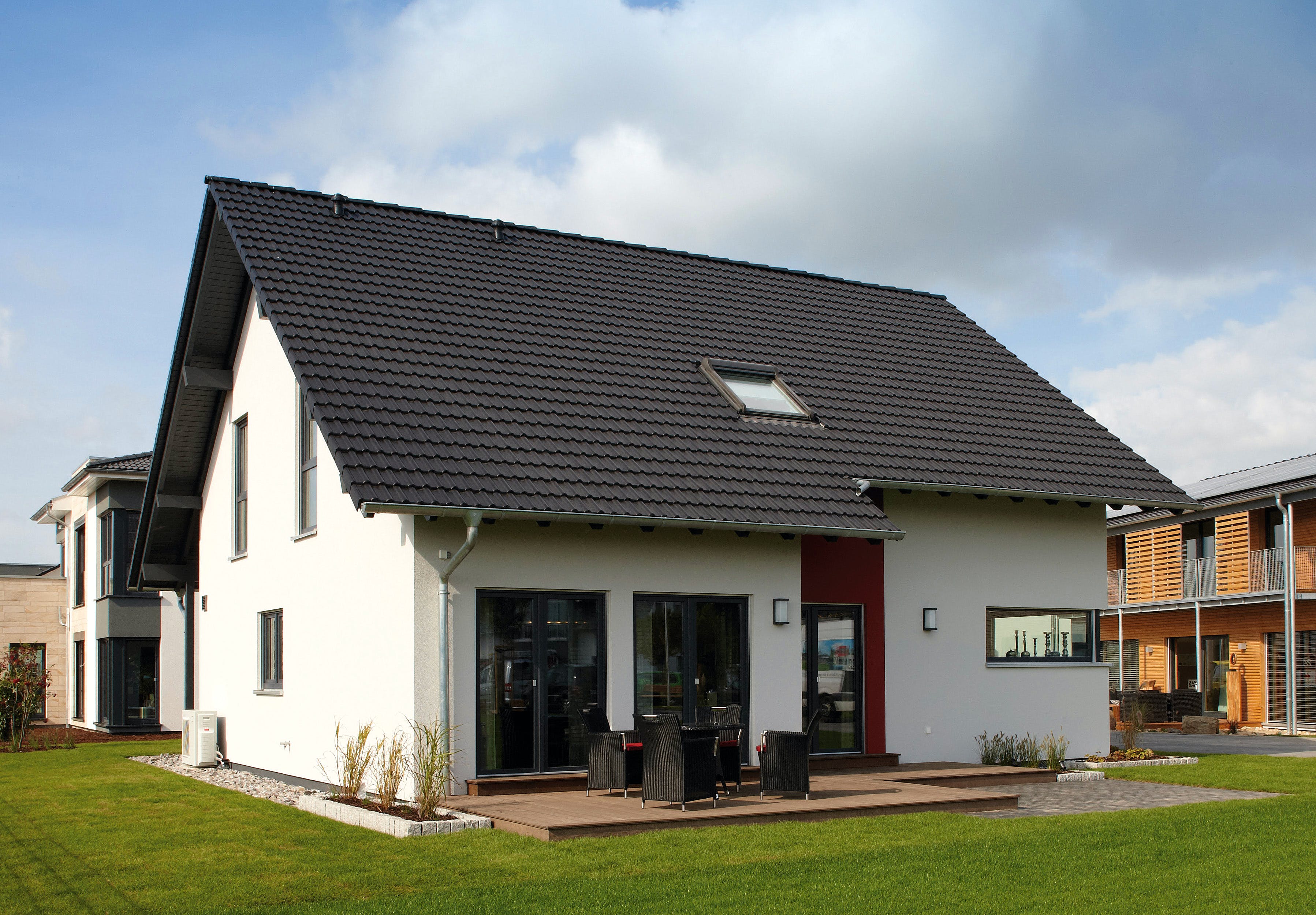 Fertighaus MH Köln - VIO 400 von FingerHaus Schlüsselfertig ab 403423€, Satteldach-Klassiker Außenansicht 2