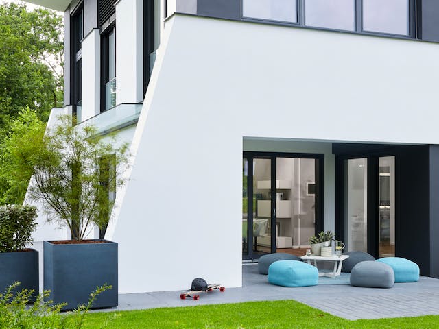 Fertighaus Ausstellungshaus Rheinau-Linx Jubiläumshaus von WeberHaus Schlüsselfertig ab 695000€, Pultdachhaus Außenansicht 3