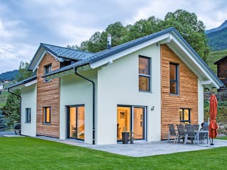 Fertighaus Kundenhaus Balance 300 von WeberHaus Schlüsselfertig ab 388300€, Satteldach-Klassiker Außenansicht 1