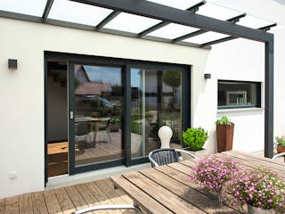Fertighaus Kundenhaus Friemert sunshine 310 von WeberHaus Schlüsselfertig ab 374600€, Satteldach-Klassiker Außenansicht 3