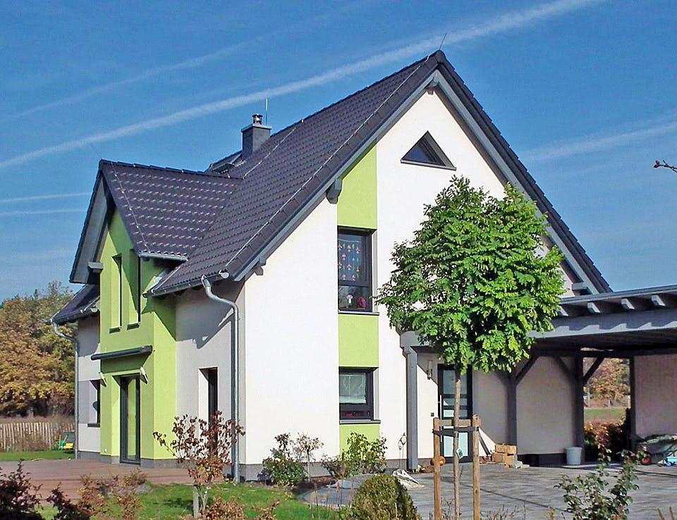 Massivhaus Einfamilienhaus 376 von WEIOTT-Massiv-Haus, Satteldach-Klassiker Außenansicht 1