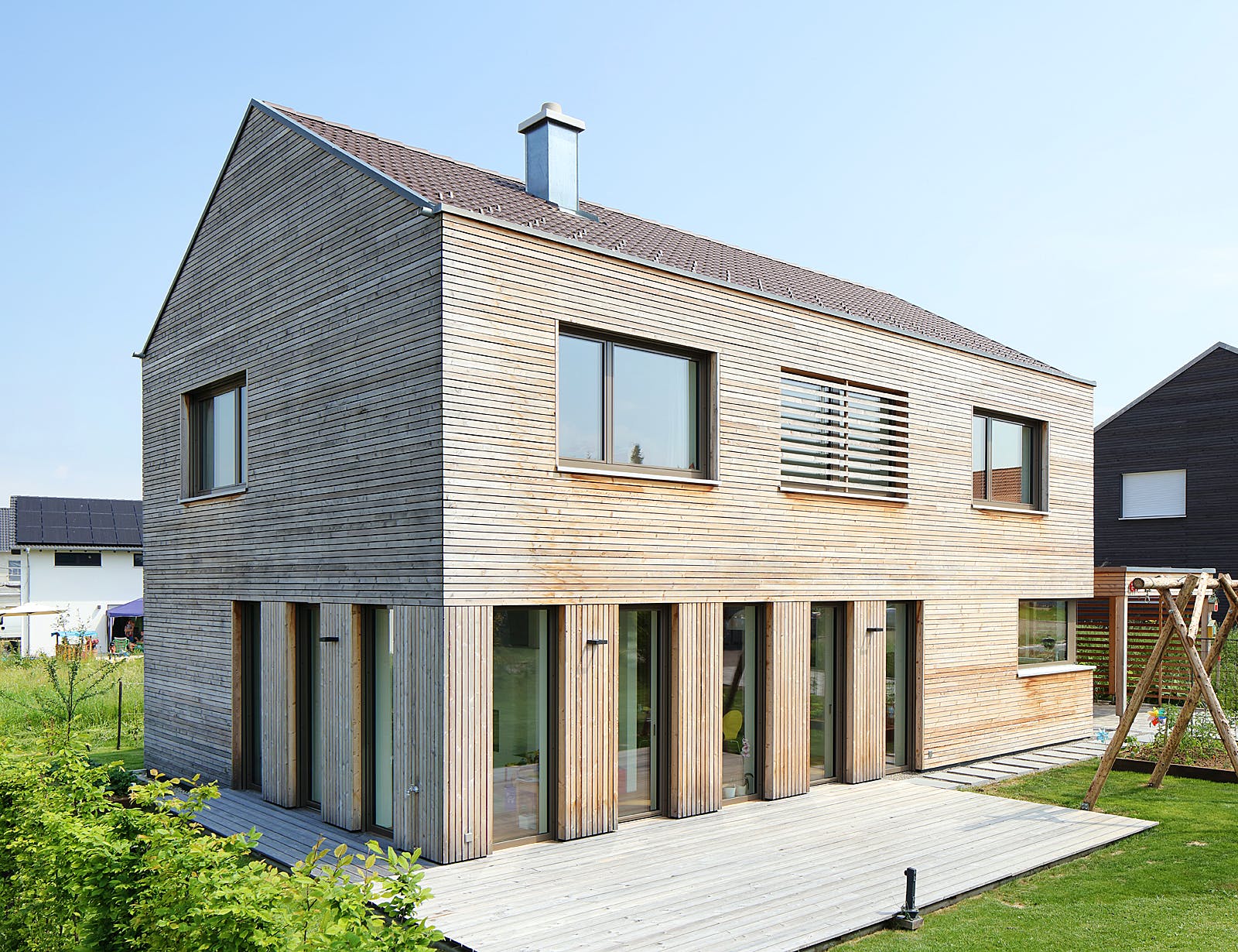 Fertighaus Haus KB von Weizenegger Schlüsselfertig ab 450000€, Satteldach-Klassiker Außenansicht 1