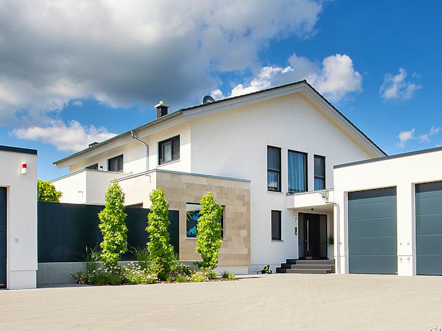 Fertighaus Einfamilienhaus Bodensee von Wolf System, Satteldach-Klassiker Außenansicht 3