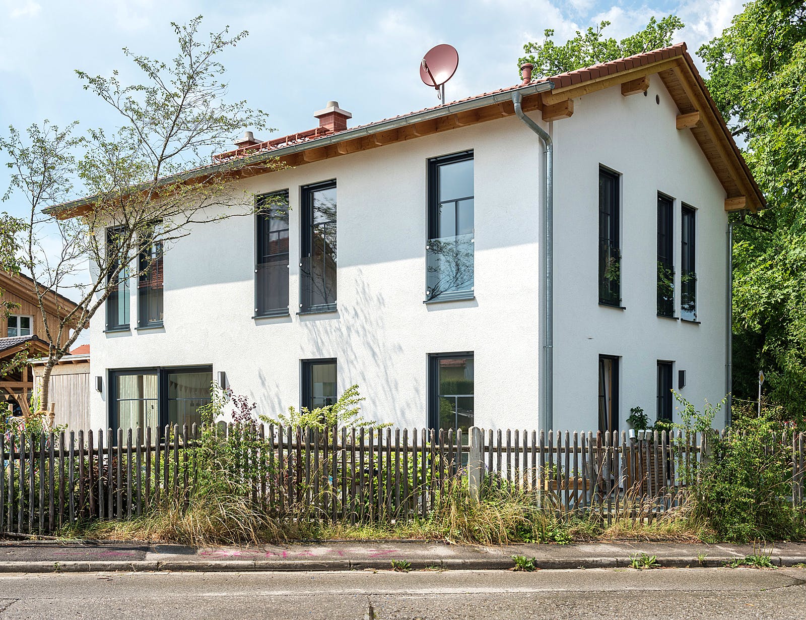 Fertighaus Kundenhaus Straßlach von Wolf System, Satteldach-Klassiker Außenansicht 2