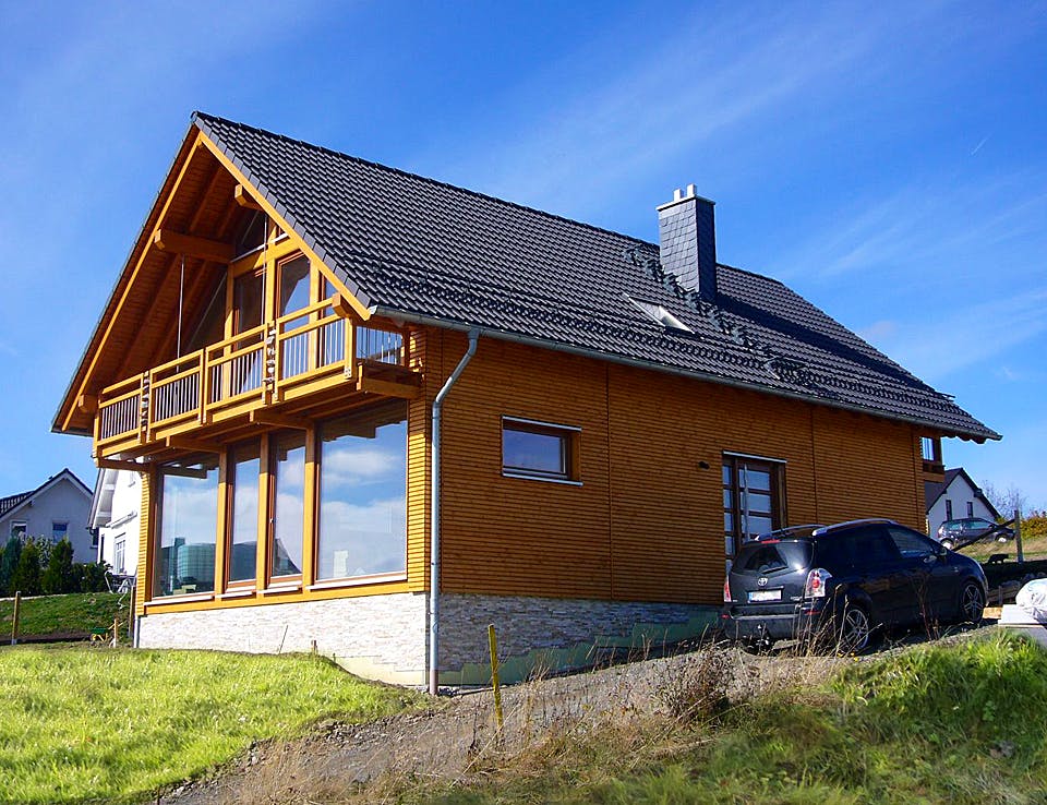 Fertighaus Haus Koch von Wiese und Heckmann, Satteldach-Klassiker Außenansicht 2