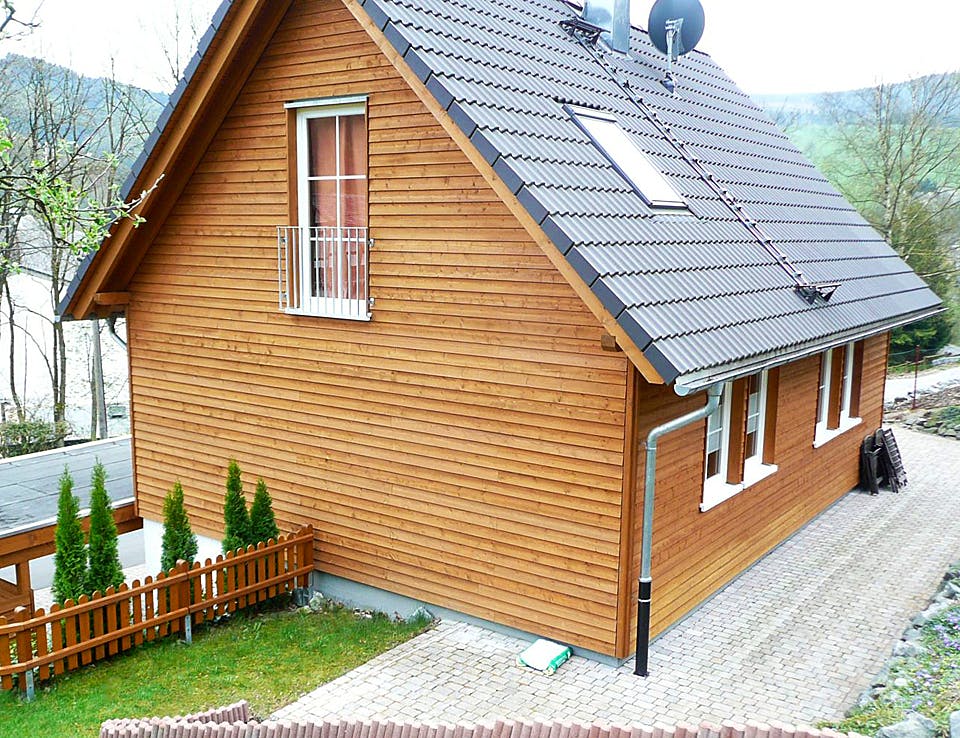 Fertighaus Haus Müller von Wiese und Heckmann, Satteldach-Klassiker Außenansicht 2